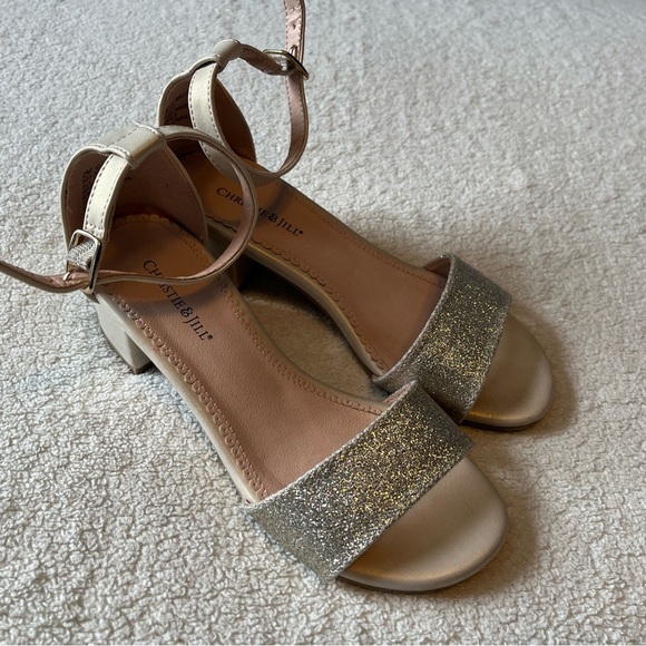 Christie & Jill girls heels champagne color sparkly glitter toe strap, sz 2 - Picture 1 of 6